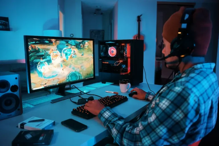Valorant to Apex Legends sensitivity converter gaming setup